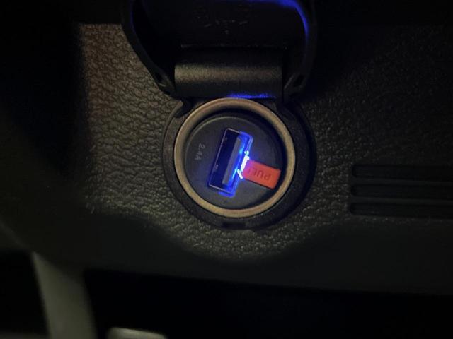 M 4WD レーンアシスト Bluetooth再生 ETC シートヒーター SDナビ バックカメラ LEDヘッド オートマチックハイビーム ドラレコ ステアリングスイッチ 盗難防止装置 プライバシーガラス(42枚目)
