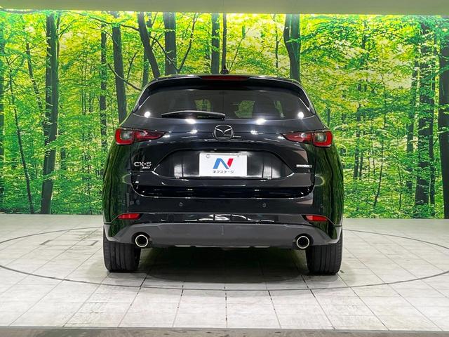 ＣＸ－５ ２５Ｓ　スポーツアピアランス　４ＷＤ　ＳＤナビ　後席モニター　全周囲カメラ　衝突被害軽減システム　レーダークルーズ　禁煙車　電動リアゲート　レザーシート　コーナーセンサー　スマートキー　ＬＥＤヘッド　ビルトインＥＴＣ（15枚目）
