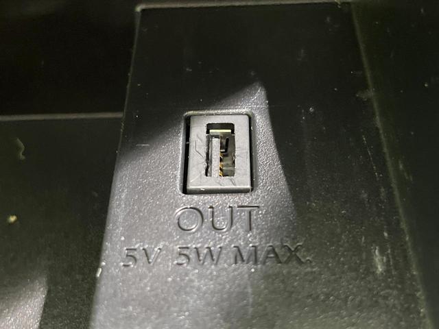 セレナ ｅ－パワー　ハイウェイスターＶ　両側電動スライド　純正１０型ナビ　アラウンドビューモニター　衝突被害軽減システム　プロパイロット　禁煙車　ドラレコ　コーナーセンサー　ＬＥＤヘッド　ビルトインＥＴＣ　純正１６インチアルミ（54枚目）