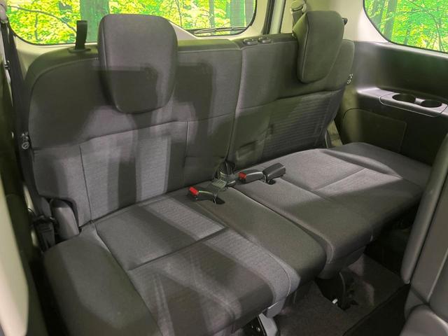 セレナ ハイウェイスターＶ　４ＷＤ　１２．３インチ純正ナビ　両側電動スライドドア　全周囲カメラ　衝突被害軽減システム　４ＷＤ　１２．３インチ純正ナビ　両側電動スライドドア　全周囲カメラ　衝突被害軽減システム　レーダークルーズ　Ｂ（10枚目）