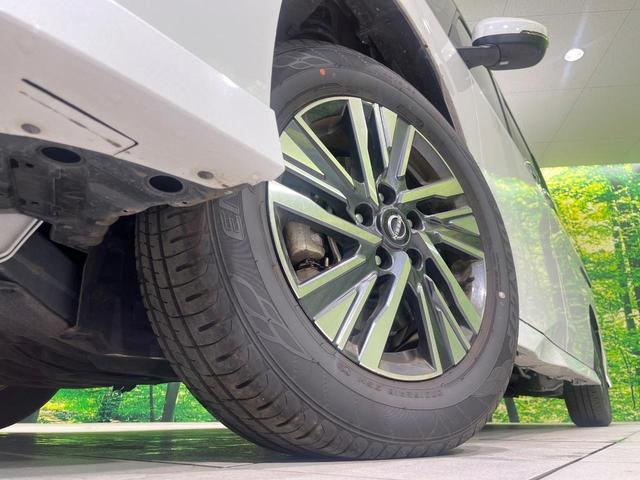 セレナ ハイウェイスターＶ　４ＷＤ　１２．３インチ純正ナビ　両側電動スライドドア　全周囲カメラ　衝突被害軽減システム　４ＷＤ　１２．３インチ純正ナビ　両側電動スライドドア　全周囲カメラ　衝突被害軽減システム　レーダークルーズ　Ｂ（14枚目）