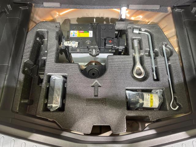 ノート ｅ－パワー　Ｘ　ＳＤナビ　全周囲カメラ　衝突被害軽減システム　禁煙車　ドラレコ　スマートキー　ＬＥＤヘッド　車オー線逸脱警報　トライト　オートエアコン　ＣＤ（30枚目）