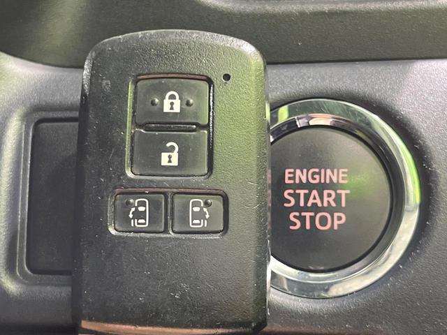 ノア Ｓｉ　４ＷＤ　両側電動スライドドア　純正９型ＳＤナビ　バックカメラ　禁煙車　スマートキー　ビルトインＥＴＣ　オートライト　デュアルエアコン　純正１６インチアルミ　リアエアコン　Ｂｌｕｅｔｏｏｔｈ　ＣＤ（7枚目）