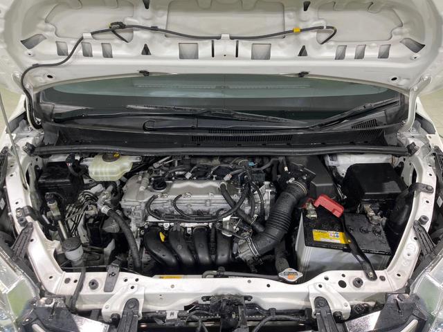 ノア Ｓｉ　４ＷＤ　両側電動スライドドア　純正９型ＳＤナビ　バックカメラ　禁煙車　スマートキー　ビルトインＥＴＣ　オートライト　デュアルエアコン　純正１６インチアルミ　リアエアコン　Ｂｌｕｅｔｏｏｔｈ　ＣＤ（18枚目）