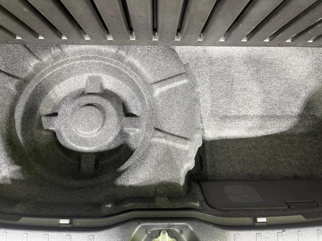 ノア Ｓｉ　４ＷＤ　両側電動スライドドア　純正９型ＳＤナビ　バックカメラ　禁煙車　スマートキー　ビルトインＥＴＣ　オートライト　デュアルエアコン　純正１６インチアルミ　リアエアコン　Ｂｌｕｅｔｏｏｔｈ　ＣＤ（29枚目）