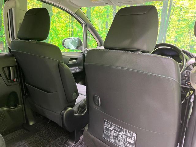 ノア Ｓｉ　４ＷＤ　両側電動スライドドア　純正９型ＳＤナビ　バックカメラ　禁煙車　スマートキー　ビルトインＥＴＣ　オートライト　デュアルエアコン　純正１６インチアルミ　リアエアコン　Ｂｌｕｅｔｏｏｔｈ　ＣＤ（36枚目）