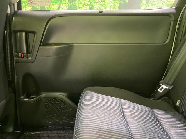 ノア Ｓｉ　４ＷＤ　両側電動スライドドア　純正９型ＳＤナビ　バックカメラ　禁煙車　スマートキー　ビルトインＥＴＣ　オートライト　デュアルエアコン　純正１６インチアルミ　リアエアコン　Ｂｌｕｅｔｏｏｔｈ　ＣＤ（37枚目）