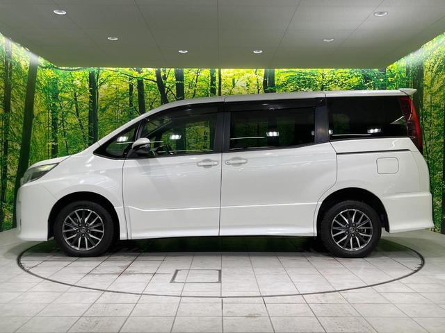 ノア Ｓｉ　４ＷＤ　両側電動スライドドア　純正９型ＳＤナビ　バックカメラ　禁煙車　スマートキー　ビルトインＥＴＣ　オートライト　デュアルエアコン　純正１６インチアルミ　リアエアコン　Ｂｌｕｅｔｏｏｔｈ　ＣＤ（67枚目）