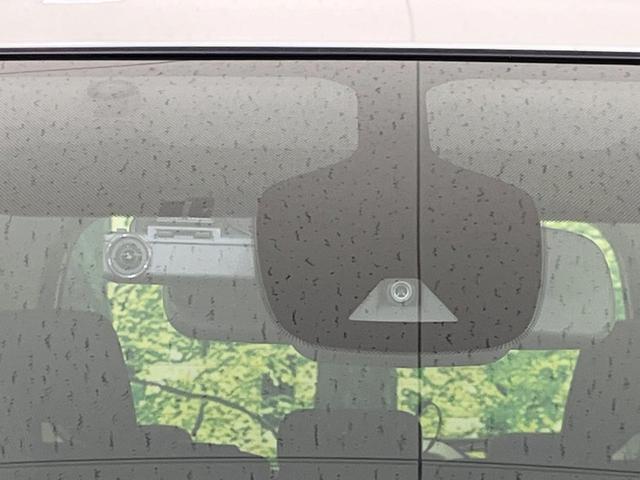 セレナ ハイウェイスター　ＶセレクションＩＩ　禁煙車　フリップダウンモニター　エマージェンシーブレーキ　純正ナビ　全周囲カメラ　両側パワースライドドア　ＬＥＤヘッドライト　ＥＴＣ　ドラレコ　Ｂｌｕｅｔｏｏｔｈ　純正１６インチＡＷ　スマートキー（4枚目）