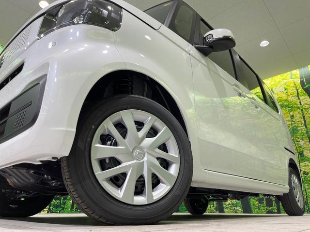 Ｎ－ＢＯＸ ベースグレード　４ＷＤ　届出済未使用車　両側電動スライドドア　衝突被害軽減システム　レーダークルーズ　コーナーセンサー　スマートキー　ＬＥＤヘッド　車線逸脱警報　オートライト　オートエアコン　ロールシェ－ド（14枚目）