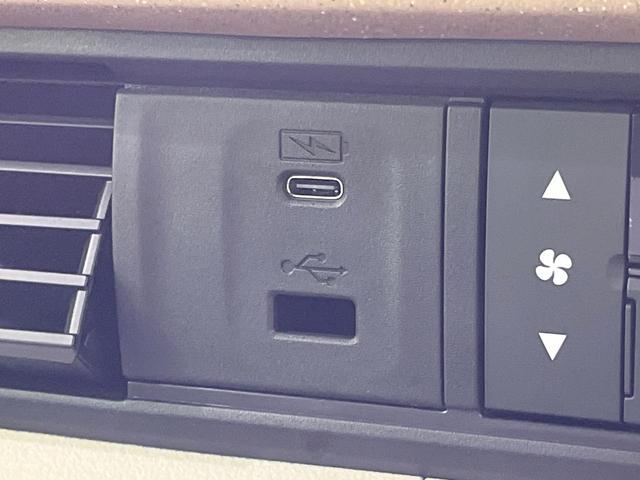 Ｎ－ＢＯＸ ベースグレード　４ＷＤ　届出済未使用車　両側電動スライドドア　衝突被害軽減システム　レーダークルーズ　コーナーセンサー　スマートキー　ＬＥＤヘッド　車線逸脱警報　オートライト　オートエアコン　ロールシェ－ド（31枚目）