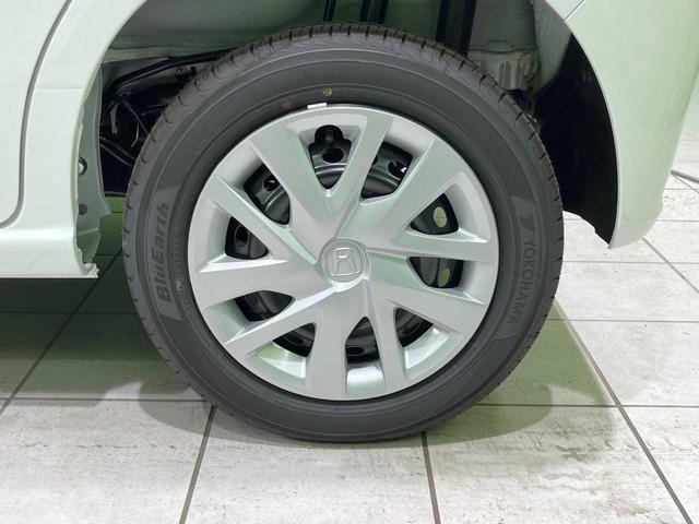 Ｎ－ＢＯＸ ベースグレード　４ＷＤ　届出済未使用車　両側電動スライドドア　衝突被害軽減システム　レーダークルーズ　コーナーセンサー　スマートキー　ＬＥＤヘッド　車線逸脱警報　オートライト　オートエアコン　ロールシェ－ド（37枚目）