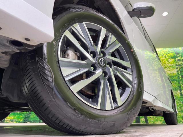 セレナ ハイウェイスターＶ　４ＷＤ　禁煙車　プロパイロット　純正１２型ナビ　全周囲カメラ　両側パワースライドドア　レーダークルーズ　コーナーセンサー　ＬＥＤヘッド　オートハイビーム　Ｂｌｕｅｔｏｏｔｈ　フルセグ　ＥＴＣ２．０（14枚目）