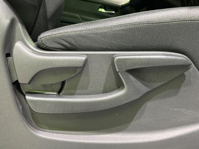 セレナ ハイウェイスターＶ　４ＷＤ　禁煙車　プロパイロット　純正１２型ナビ　全周囲カメラ　両側パワースライドドア　レーダークルーズ　コーナーセンサー　ＬＥＤヘッド　オートハイビーム　Ｂｌｕｅｔｏｏｔｈ　フルセグ　ＥＴＣ２．０（45枚目）
