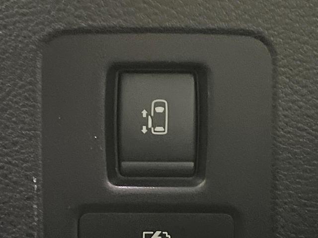 セレナ ハイウェイスターＶ　４ＷＤ　禁煙車　プロパイロット　純正１２型ナビ　全周囲カメラ　両側パワースライドドア　レーダークルーズ　コーナーセンサー　ＬＥＤヘッド　オートハイビーム　Ｂｌｕｅｔｏｏｔｈ　フルセグ　ＥＴＣ２．０（70枚目）