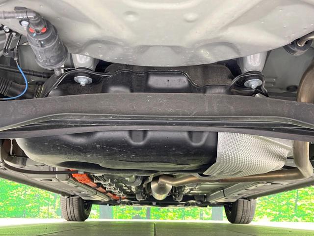 アクア X 純正ディスプレイオーディオ 全周囲カメラ 衝突被害軽減システム レーダークルーズ 禁煙車 ブラインドスポットモニター LEDヘッド ビルトインETC オートハイビーム 車線逸脱警報 オートライト(20枚目)