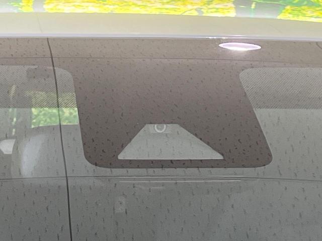 アクア X 純正ディスプレイオーディオ 全周囲カメラ 衝突被害軽減システム レーダークルーズ 禁煙車 ブラインドスポットモニター LEDヘッド ビルトインETC オートハイビーム 車線逸脱警報 オートライト(21枚目)