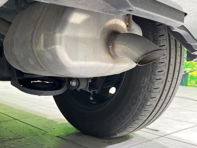 アクア X 純正ディスプレイオーディオ 全周囲カメラ 衝突被害軽減システム レーダークルーズ 禁煙車 ブラインドスポットモニター LEDヘッド ビルトインETC オートハイビーム 車線逸脱警報 オートライト(27枚目)