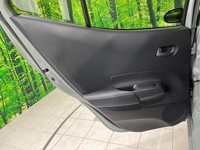 アクア X 純正ディスプレイオーディオ 全周囲カメラ 衝突被害軽減システム レーダークルーズ 禁煙車 ブラインドスポットモニター LEDヘッド ビルトインETC オートハイビーム 車線逸脱警報 オートライト(35枚目)