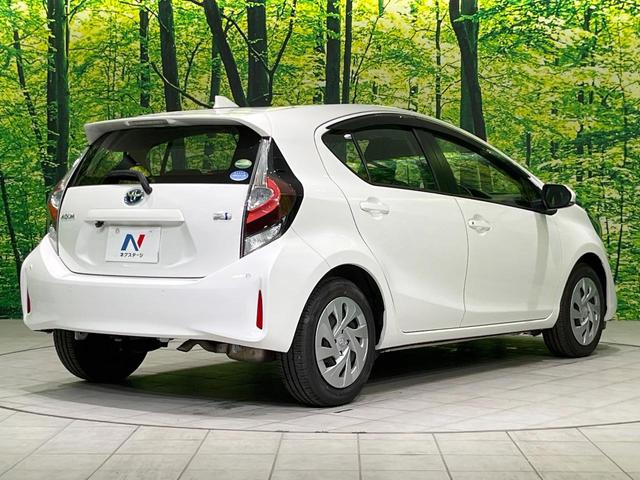 アクア L SDナビ バックカメラ 寒冷地仕様 衝突被害軽減システム 禁煙車 コーナーセンサー スマートキー オートハイビーム 車線逸脱警報 オートライト オートエアコン Bluetooth プライバシーガラス(17枚目)