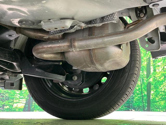 アクア L SDナビ バックカメラ 寒冷地仕様 衝突被害軽減システム 禁煙車 コーナーセンサー スマートキー オートハイビーム 車線逸脱警報 オートライト オートエアコン Bluetooth プライバシーガラス(20枚目)