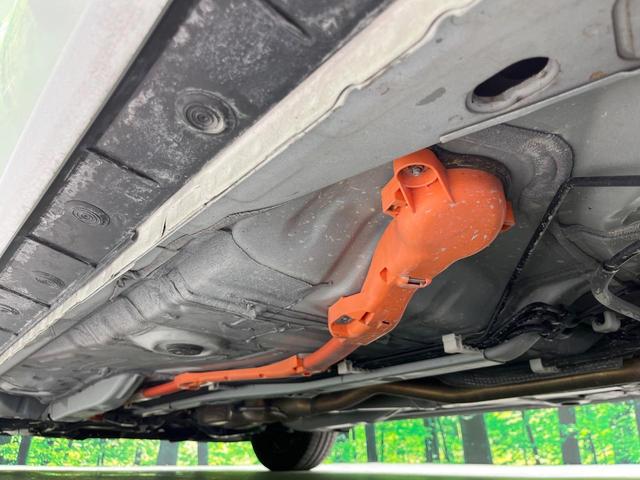 アクア L SDナビ バックカメラ 寒冷地仕様 衝突被害軽減システム 禁煙車 コーナーセンサー スマートキー オートハイビーム 車線逸脱警報 オートライト オートエアコン Bluetooth プライバシーガラス(32枚目)