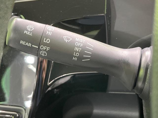 アクア L SDナビ バックカメラ 寒冷地仕様 衝突被害軽減システム 禁煙車 コーナーセンサー スマートキー オートハイビーム 車線逸脱警報 オートライト オートエアコン Bluetooth プライバシーガラス(47枚目)