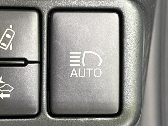 アクア L SDナビ バックカメラ 寒冷地仕様 衝突被害軽減システム 禁煙車 コーナーセンサー スマートキー オートハイビーム 車線逸脱警報 オートライト オートエアコン Bluetooth プライバシーガラス(51枚目)