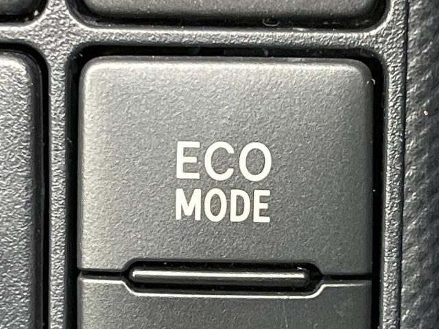 アクア L SDナビ バックカメラ 寒冷地仕様 衝突被害軽減システム 禁煙車 コーナーセンサー スマートキー オートハイビーム 車線逸脱警報 オートライト オートエアコン Bluetooth プライバシーガラス(59枚目)