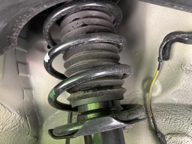 タフト X ガラスルーフ スマートアシスト 禁煙車 コーナーセンサー スマートキー LEDヘッド オートブレーキホールド 車線逸脱警報 オートエアコン アイドリングストップ 横滑り防止装置 盗難防止システム(51枚目)