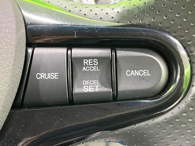 フィットシャトル 15Xクールエディション 純正SDナビ バックカメラ 禁煙車 ハーフレザーシート スマートキー HIDヘッド ビルトインETC クルーズコントロール オートライト オートエアコン Bluetooth CD DVD再生 フルセグ(5枚目)