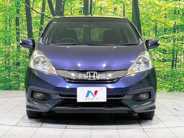 フィットシャトル 15Xクールエディション 純正SDナビ バックカメラ 禁煙車 ハーフレザーシート スマートキー HIDヘッド ビルトインETC クルーズコントロール オートライト オートエアコン Bluetooth CD DVD再生 フルセグ(14枚目)