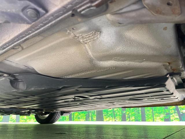 フィットシャトル 15Xクールエディション 純正SDナビ バックカメラ 禁煙車 ハーフレザーシート スマートキー HIDヘッド ビルトインETC クルーズコントロール オートライト オートエアコン Bluetooth CD DVD再生 フルセグ(31枚目)