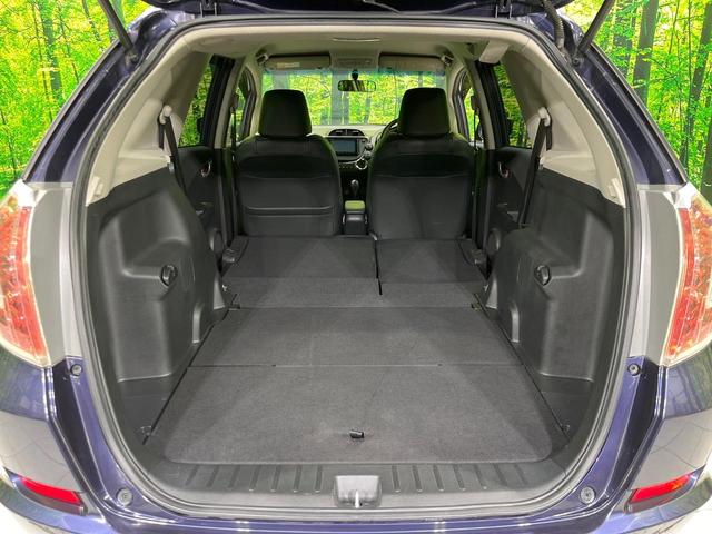 フィットシャトル 15Xクールエディション 純正SDナビ バックカメラ 禁煙車 ハーフレザーシート スマートキー HIDヘッド ビルトインETC クルーズコントロール オートライト オートエアコン Bluetooth CD DVD再生 フルセグ(37枚目)