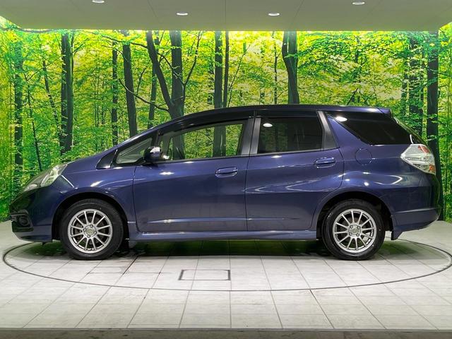 フィットシャトル 15Xクールエディション 純正SDナビ バックカメラ 禁煙車 ハーフレザーシート スマートキー HIDヘッド ビルトインETC クルーズコントロール オートライト オートエアコン Bluetooth CD DVD再生 フルセグ(62枚目)