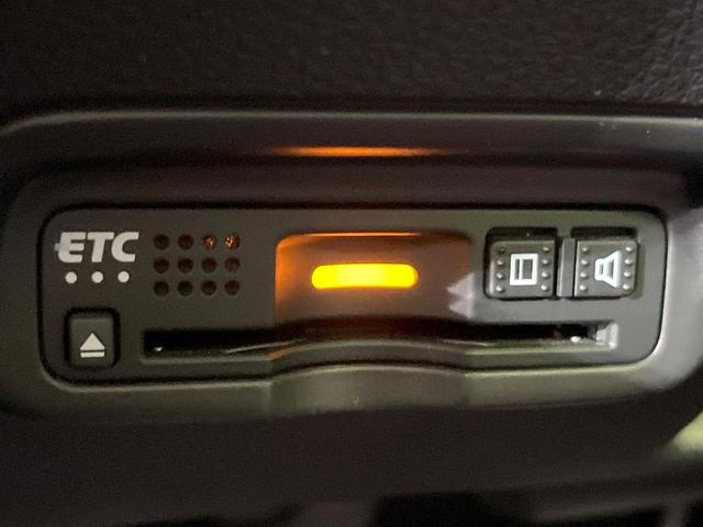 ヴェゼル ハイブリッドZ・ホンダセンシング 純正8型SDナビ バックカメラ 衝突被害軽減システム アダプティブクルーズ 禁煙車 レザーシート ドラレコ スマートキー LEDヘッド ビルトインETC オートハイビーム 車線逸脱警報 オートライト(6枚目)