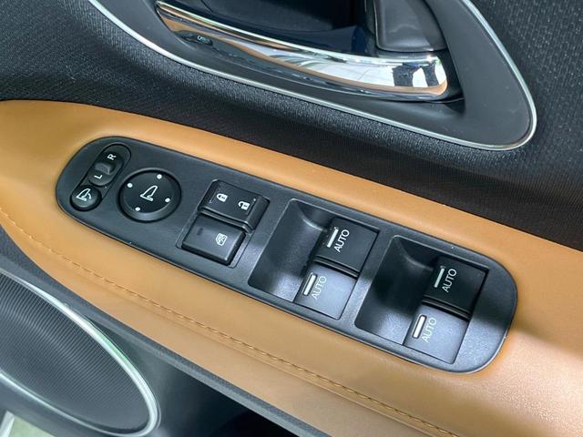ヴェゼル ハイブリッドZ・ホンダセンシング 純正8型SDナビ バックカメラ 衝突被害軽減システム アダプティブクルーズ 禁煙車 レザーシート ドラレコ スマートキー LEDヘッド ビルトインETC オートハイビーム 車線逸脱警報 オートライト(23枚目)