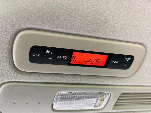 セレナ ハイウェイスター Vセレクション 両側電動スライドドア 純正SDナビ 後席モニター バックカメラ 禁煙車 スマートキー HIDヘッド ビルトインETC クルコン オートライト オートエアコン リアエアコン Bluetooth CD(7枚目)