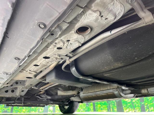 セレナ ハイウェイスター Vセレクション 両側電動スライドドア 純正SDナビ 後席モニター バックカメラ 禁煙車 スマートキー HIDヘッド ビルトインETC クルコン オートライト オートエアコン リアエアコン Bluetooth CD(33枚目)