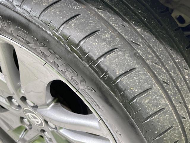 シエンタ ハイブリッドG クエロ 両側電動スライドドア 純正SDナビ バックカメラ 衝突被害軽減システム 禁煙車 ハーフレザーシート ドラレコ コーナーセンサー スマートキー LEDヘッド ビルトインETC オートハイビーム(45枚目)