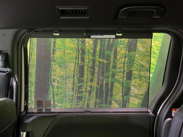 ヴォクシー ハイブリッドS-Z 4WD 両側電動スライドドア 全周囲カメラ 衝突被害軽減システム 100V電源 レーダークルーズ 禁煙車 電動リアゲート ハーフレザーシート ドラレコ パワーバックドア DVDデッキ LEDヘッド(27枚目)