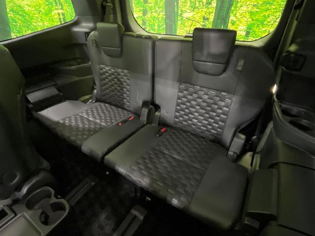 ヴォクシー ハイブリッドS-Z 4WD 両側電動スライドドア 全周囲カメラ 衝突被害軽減システム 100V電源 レーダークルーズ 禁煙車 電動リアゲート ハーフレザーシート ドラレコ パワーバックドア DVDデッキ LEDヘッド(31枚目)