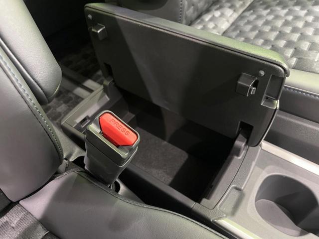 ヴォクシー ハイブリッドS-Z 4WD 両側電動スライドドア 全周囲カメラ 衝突被害軽減システム 100V電源 レーダークルーズ 禁煙車 電動リアゲート ハーフレザーシート ドラレコ パワーバックドア DVDデッキ LEDヘッド(48枚目)