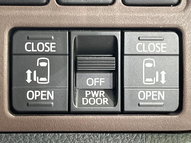 エスクァイア ハイブリッドＧｉ　両側電動スライド　純正９型ナビ　バックカメラ　衝突被害軽減システム　禁煙車　ハーフレザーシート　クルコン　ＬＥＤヘッド　ビルトインＥＴＣ　オートライト　オートエアコン　純正１５インチアルミ（5枚目）