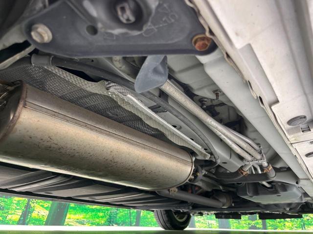 エスクァイア ハイブリッドＧｉ　両側電動スライド　純正９型ナビ　バックカメラ　衝突被害軽減システム　禁煙車　ハーフレザーシート　クルコン　ＬＥＤヘッド　ビルトインＥＴＣ　オートライト　オートエアコン　純正１５インチアルミ（31枚目）