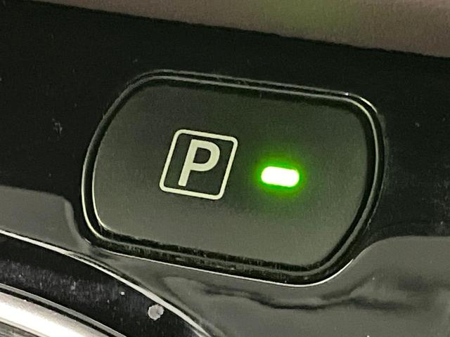 エスクァイア ハイブリッドＧｉ　両側電動スライド　純正９型ナビ　バックカメラ　衝突被害軽減システム　禁煙車　ハーフレザーシート　クルコン　ＬＥＤヘッド　ビルトインＥＴＣ　オートライト　オートエアコン　純正１５インチアルミ（68枚目）