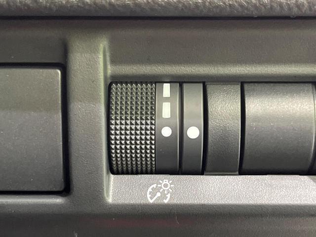 クロストレック ツーリング　４ＷＤ　メーカーナビ　バックカメラ　衝突被害軽減システム　追従クルコン　禁煙車　ＬＥＤヘッド　ＥＴＣ　シートヒーター　パワーシート　オートライト　デュアルエアコン　純正１７インチアルミ（51枚目）