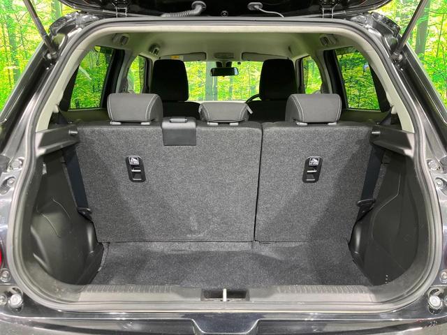 スイフト ハイブリッドRS 4WD 純正SDナビ 衝突被害軽減システム レーダークルーズ 禁煙車 コーナーセンサー スマートキー LEDヘッド ビルトインETC Bluetooth接続 オートエアコン 純正16インチアルミ(12枚目)