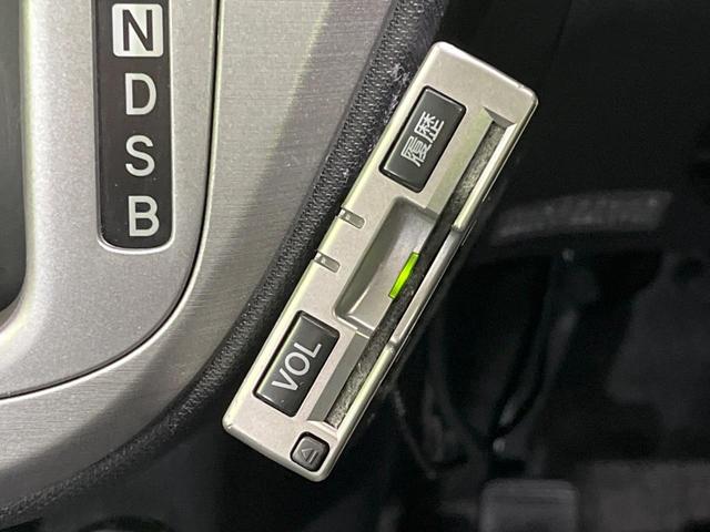 ムーヴ カスタム RS 4WD 禁煙車 ターボ スマートキー HIDヘッド ETC オートライト オートエアコン 純正15インチアルミ CDオーディオ(5枚目)