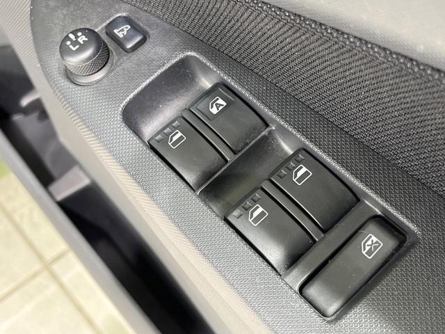 ムーヴ カスタム RS 4WD 禁煙車 ターボ スマートキー HIDヘッド ETC オートライト オートエアコン 純正15インチアルミ CDオーディオ(43枚目)